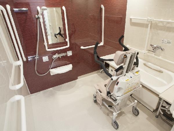 洛和会ヘルスケアシステム|介護老人保健施設　洛和ヴィラサラサ