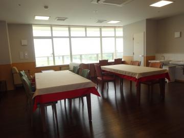 ファーストライフ株式会社|介護付有料老人ホーム　ラフィーネ