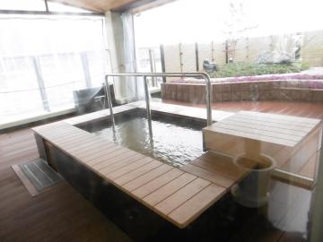 ファーストライフ株式会社|介護付有料老人ホーム　ラフィーネ