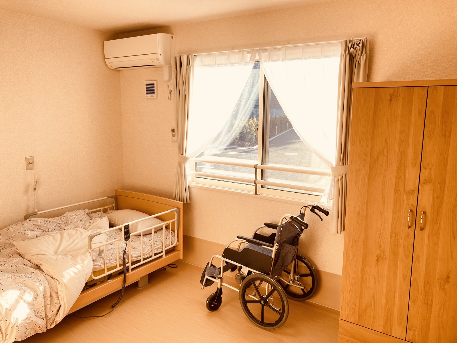 ヒューマンライフケア株式会社|【ヒューマンライフケア船橋の宿】介護職員×パート/sh020j09e03