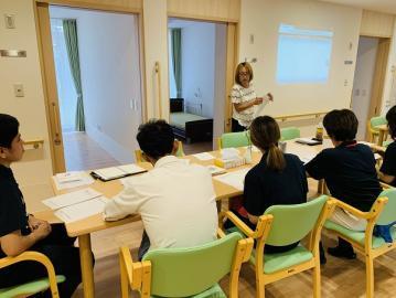 ヒューマンライフケア株式会社|【ヒューマンライフケア三橋グループホーム】介護職員×正社員×実務者研修/gh037j09e01