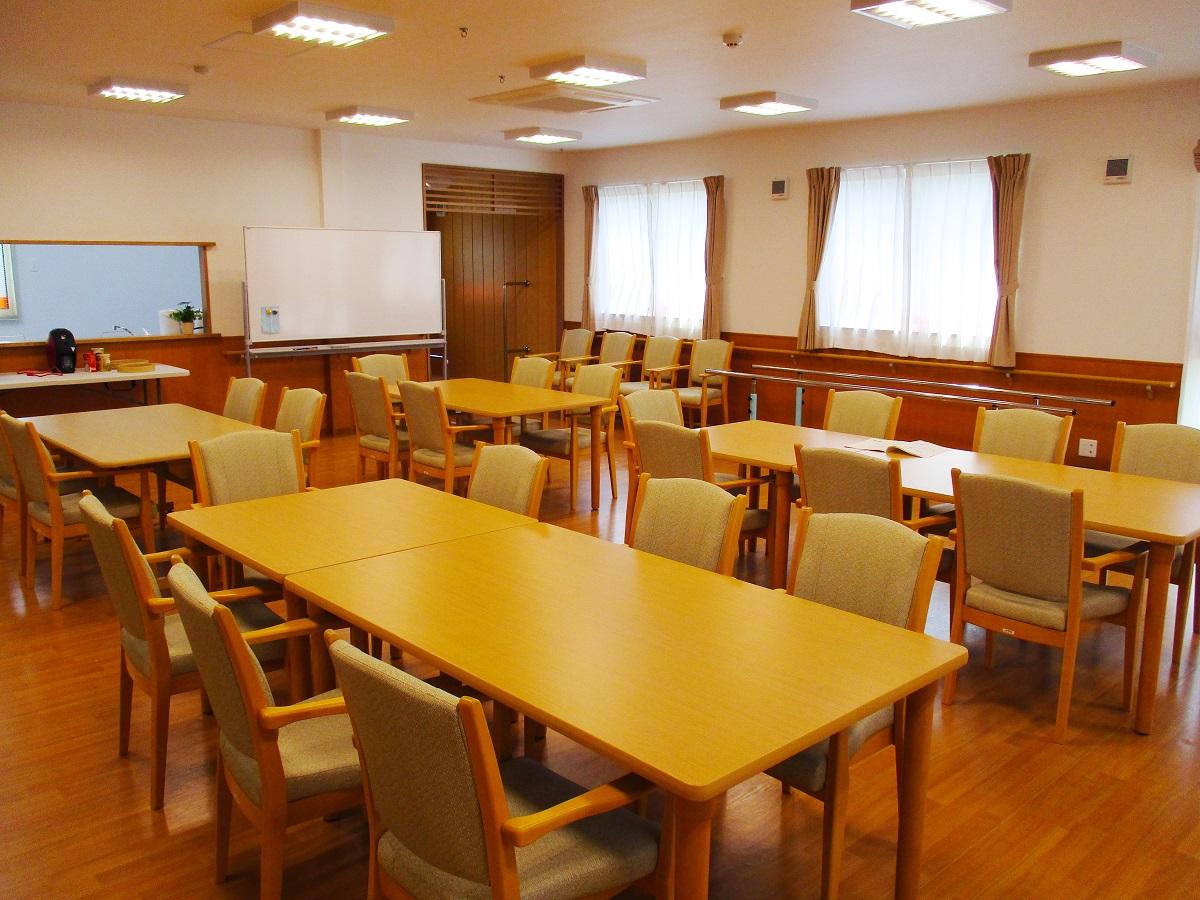 ヒューマンライフケア株式会社|【ヒューマンライフケア平安の湯】介護職員×正社員/ds049j09e01