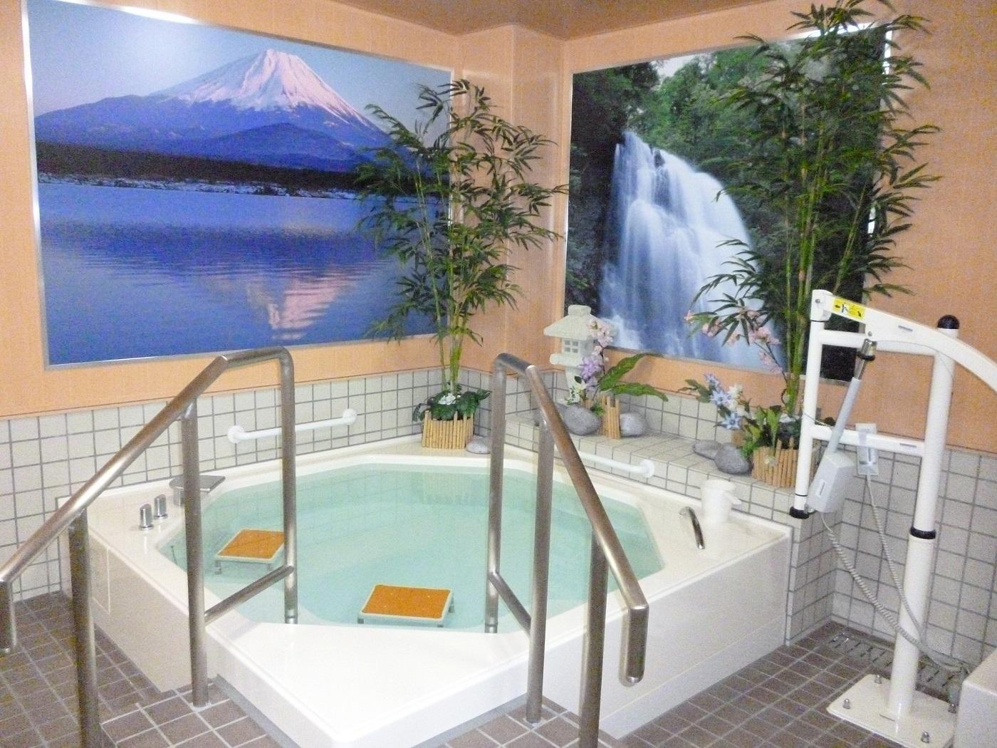 ヒューマンライフケア株式会社|【ヒューマンライフケア高針の湯】介護職員×パート/ds045j09e03