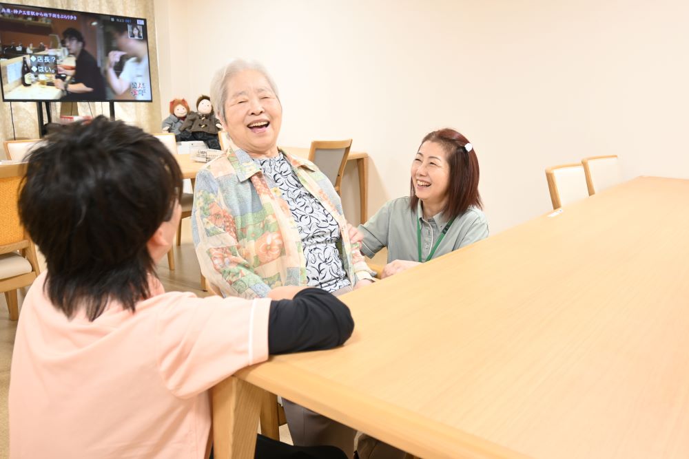 株式会社ライフケア・ビジョン|はっぴーらいふ堺御陵前