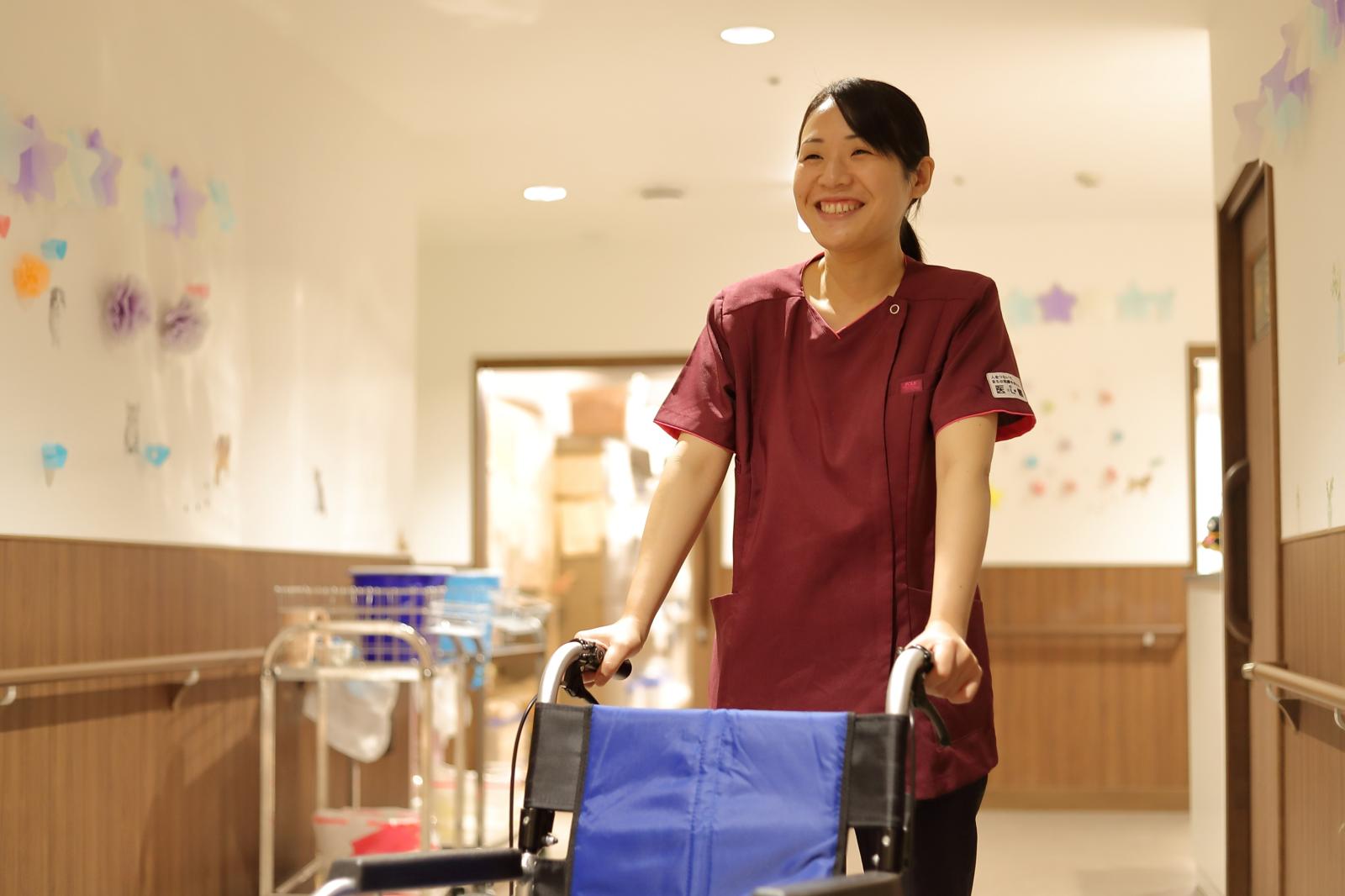 医心館（株式会社アンビス）|医心館金沢Ⅱ/初任者研修以上/介護職正社員