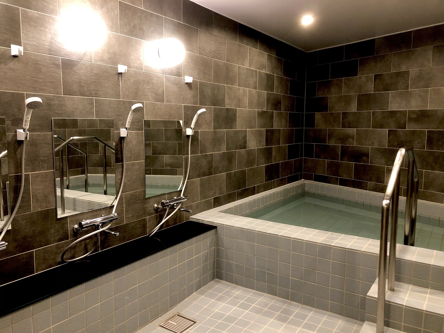 我喜大笑グループ|デイサービス夢楽 駒形店（株式会社 我喜大笑）