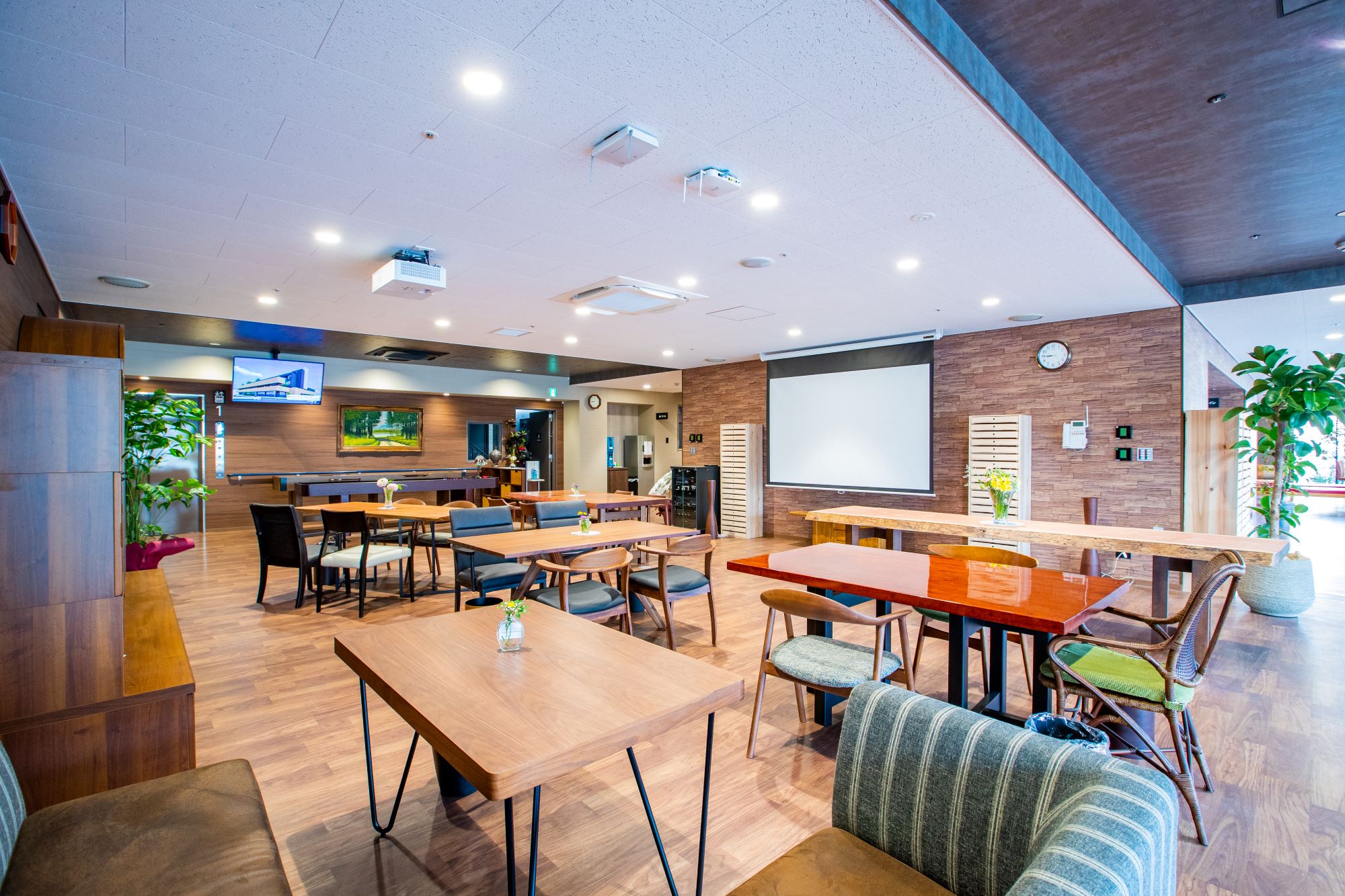 株式会社QOLサービス|総合リハビリケアセンター アクティブワン（デイサービス）