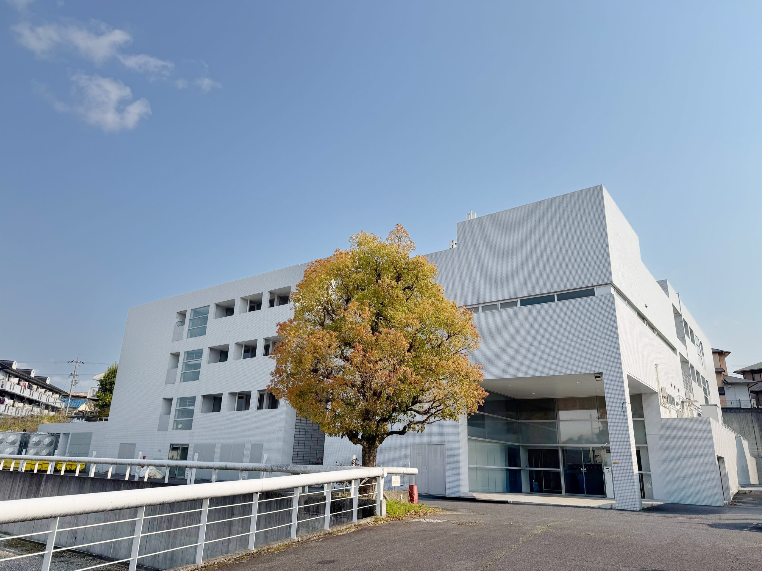 株式会社ライフケア・ビジョン|はっぴーらいふ奈良登美ヶ丘