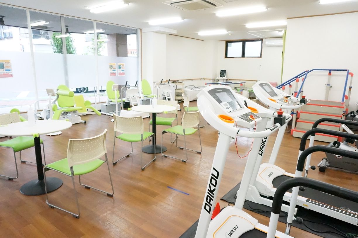 エフィラグループ株式会社／デイサービス  ポパイ 原当麻