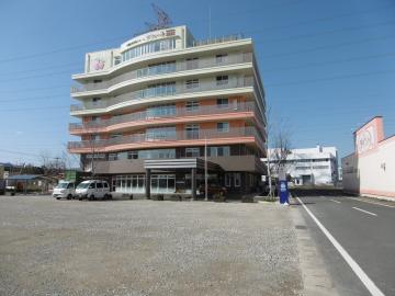 ファーストライフ株式会社／介護付有料老人ホーム　ラフィーネ