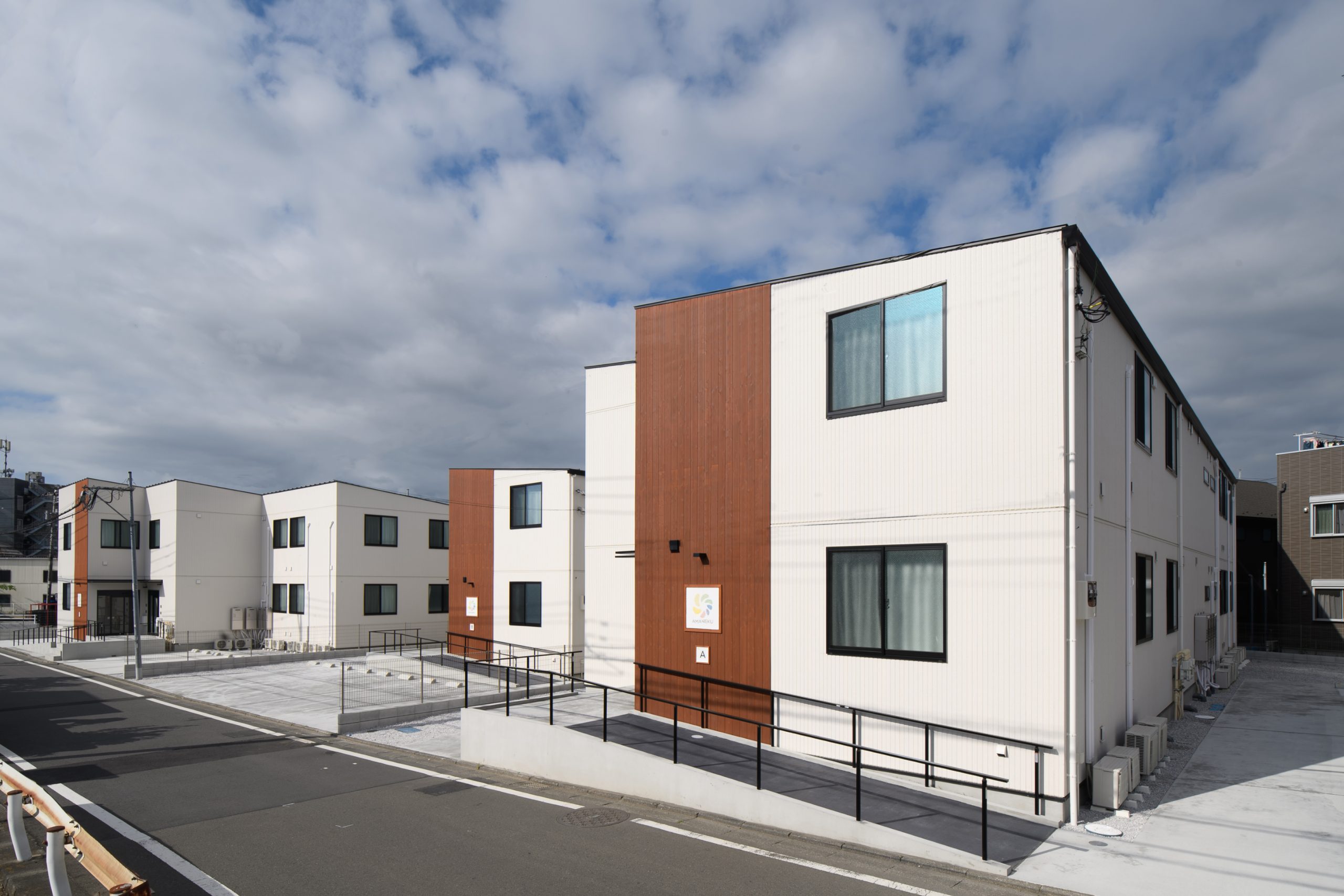 株式会社AMATUHI／AMANEKU八王子川口町B棟（日中型）