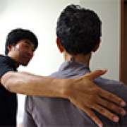 現場の動きはシンプルに！　ヒントは「引っ掛ける感覚」…？ | 「介護求人ナビ　介護転職お役立ち情報」