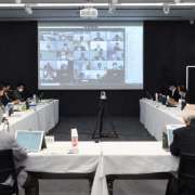 「介護が“やりがい搾取”にならないように」　審議会で厚労省にクギ