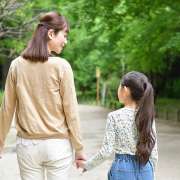 「臨時休校時の支援を個人給付に」助成金制度の見直しへ！＜厚生労働大臣会見より＞