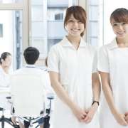 「ワクチン接種の副業は許可してあげて」厚生労働省が通知