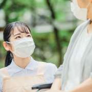 コロナ対応の訪問ヘルパー・介護士への特別手当が明らかに！【介護保険最新情報Vol.1039】