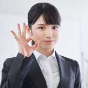 面接で好印象のメイクは？転職活動・就活に適したメイクのコツ