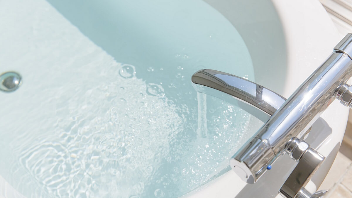 訪問入浴介護の現状 ６割以上の市町村で事業所なし