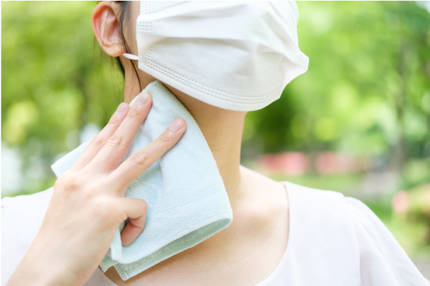 まだまだ続く猛暑 熱中症から体を守ろう 介護求人ナビ